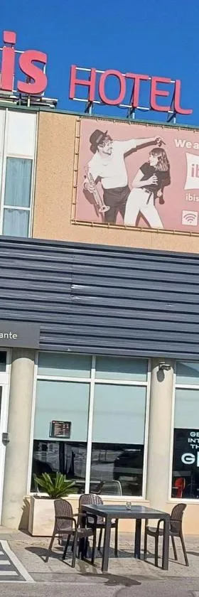Ibis Hotel Alicante，位于阿利坎特的酒店
