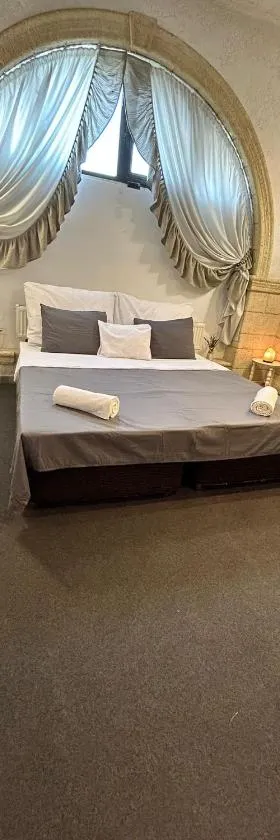 London Hostel，位于Dabas的酒店