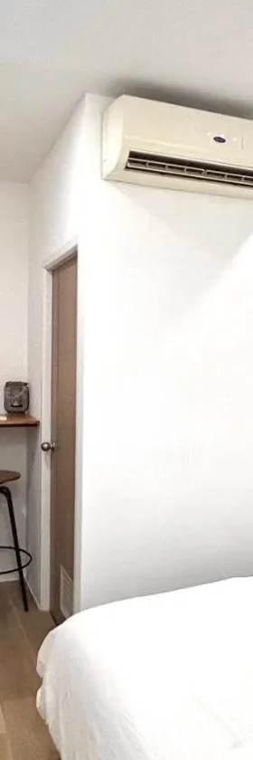 65 Hostel Bangkok，位于Bangkok Noi的酒店
