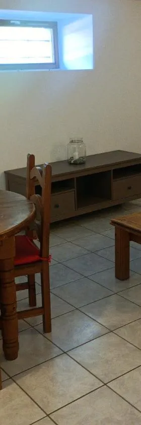 Chez Fanfan，位于Neuvecelle的酒店