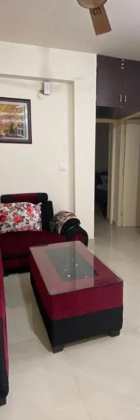 Serenity Casa II，位于瓦尔恰的酒店