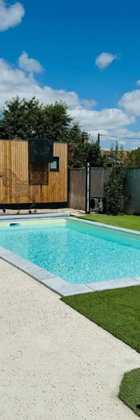 Chalet moderne avec piscine，位于维泰勒的酒店