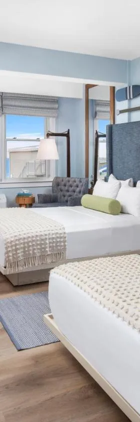 Sea Crest Beach Resort，位于法尔茅斯的酒店