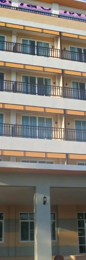 班度昂卡摩尔酒店，位于彭世洛的酒店