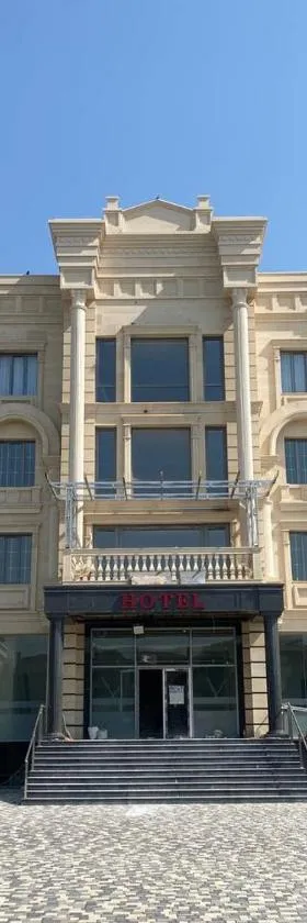 Reikartz Qarshi，位于卡尔希的酒店