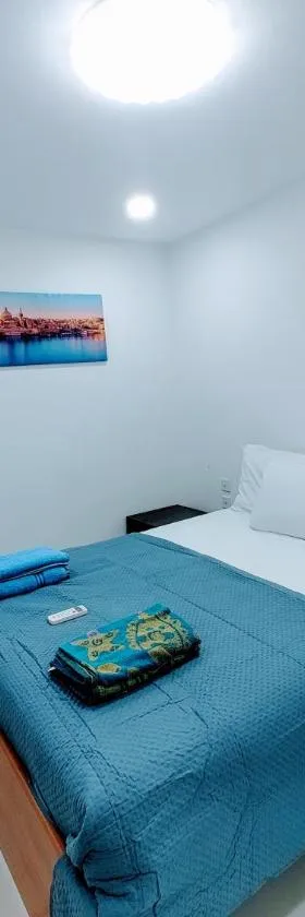 Sun and Sea 2，位于Santa Venera的酒店