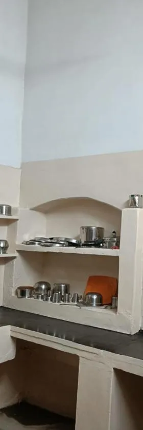 Adb's Agham，位于蒂鲁奇奇拉帕利的酒店