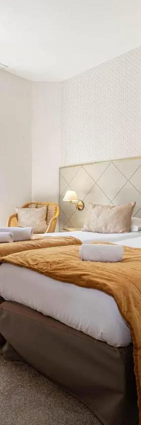 The Originals City, Hôtel Bristol, Le Puy-en-Velay，位于勒布伊的酒店
