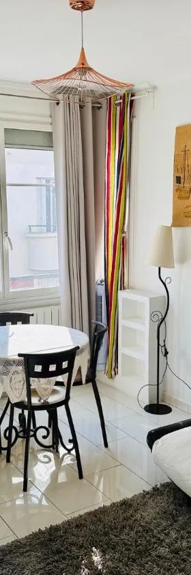Idéal pour visiter Paris，位于圣芒代的酒店