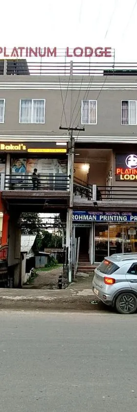 Platinum Lodge，位于Sivasagar的酒店