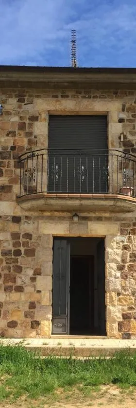 Casa Enrique Soria，位于Santervás de la Sierra的酒店