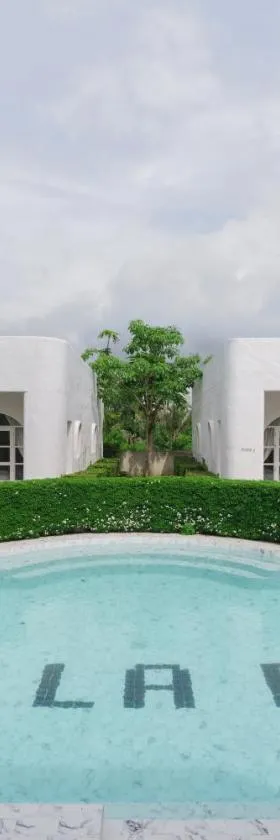 Villa La Flora Kanchanaburi，位于Ban Hua Hin的酒店