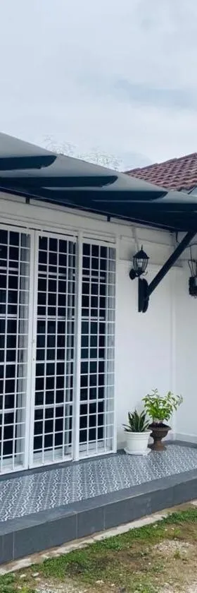 Golf Avenue Homestay Kota Bharu，位于Pengkalan Cepa的酒店