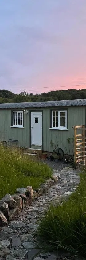 Ardmore Shepherd's Hut，位于洛欣弗的酒店