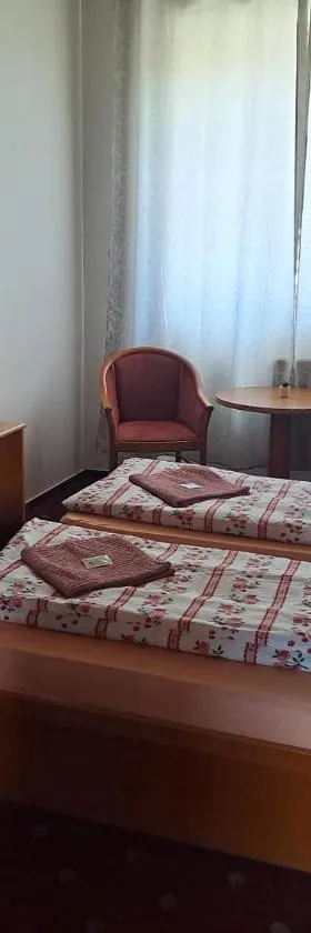 Dobrá škola u Jeníčka，位于Vojkovice的酒店