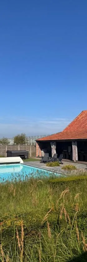 B&B De Vreehoeve，位于Merksplas的酒店