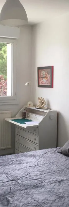 Bed and Breakfast Nantes au calme proche aéroport, gare et centre-ville，位于卢瓦尔河畔圣塞巴斯蒂安的酒店