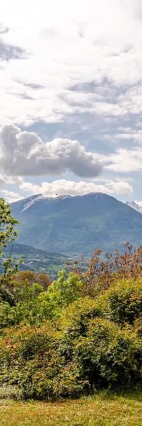 Appart agréable près d'Embrun，位于沙托鲁的酒店
