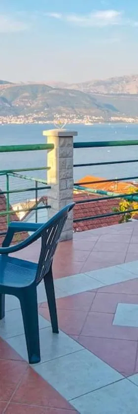 Apartments with panoramic terrace，位于克拉西奇的酒店