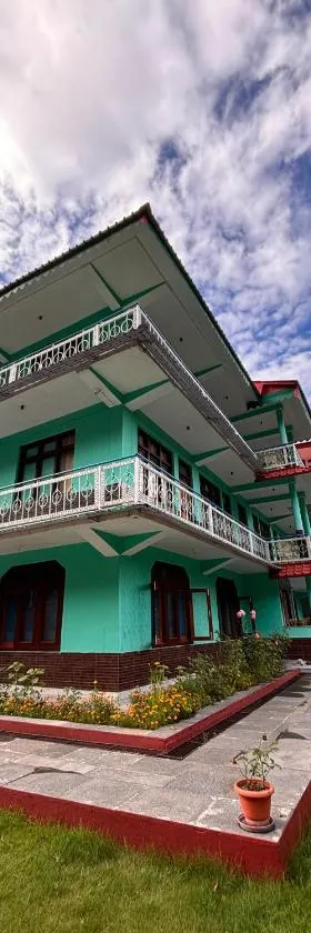 Hotel Geetanjali，位于Sāngla的酒店