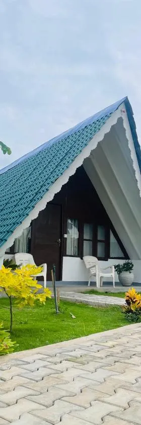 Surfing Beach Nilaveli，位于亭可马里的酒店