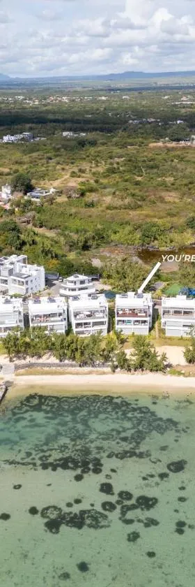 Oceanfront Getaway Grand Gaube，位于格兰高伯的酒店