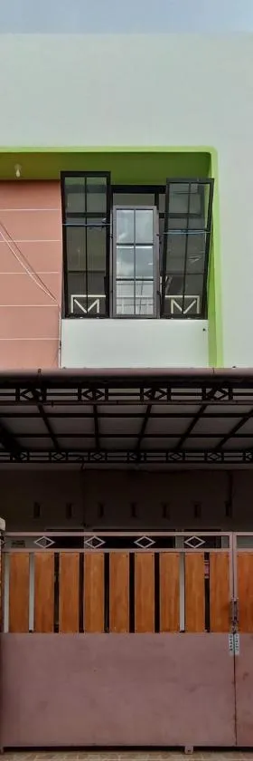 RedDoorz at Syariah House Purwokerto，位于普禾加多的酒店