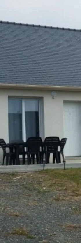 maison plein pied de 2023，位于Quimerch的酒店