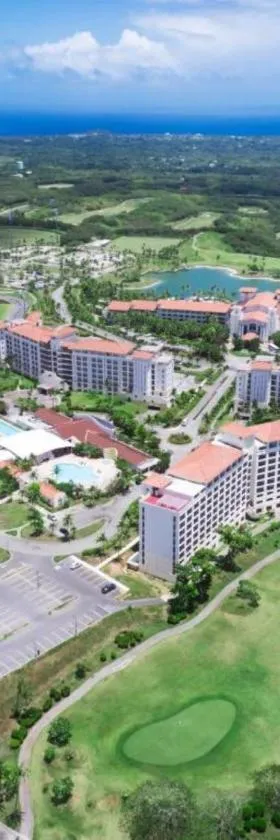 LEOPALACE RESORT GUAM - Condo，位于与那的酒店