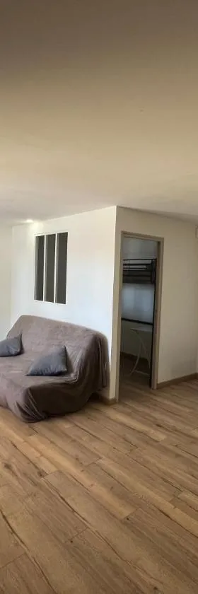Appartement avec exterieur，位于Le Soler的酒店