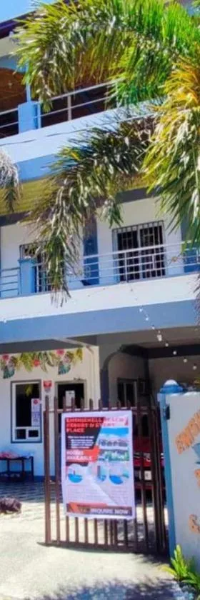 Emshienell Beach Resort and Event Place，位于Zambales的酒店