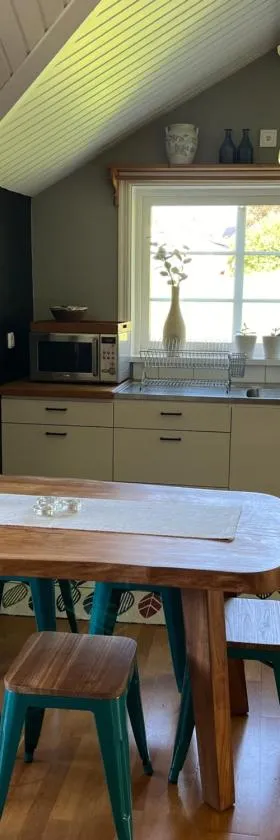 Lantlig fristående lägenhet，位于Romelanda的酒店