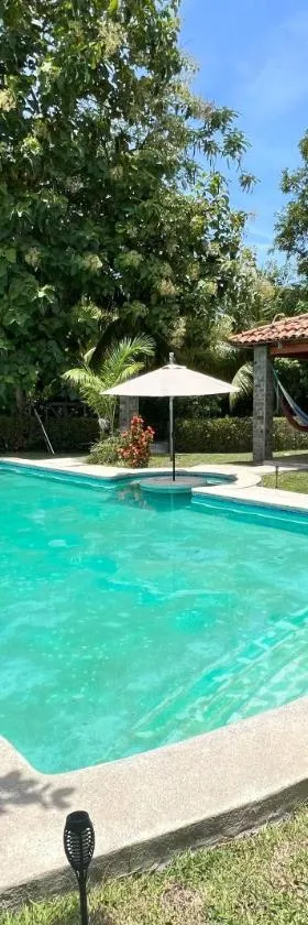 Las Veraneras Villa - Pet Friendly，位于Acajutla的酒店