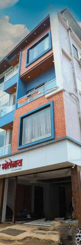 Hotel Bholenath, Omkareshwar Near Gajanand Ashram，位于Godarpura的酒店