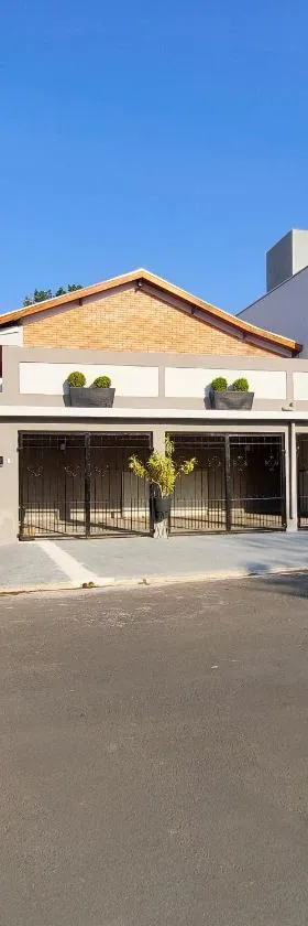 HOSTEL ErreJota，位于雅瓜里乌纳的酒店