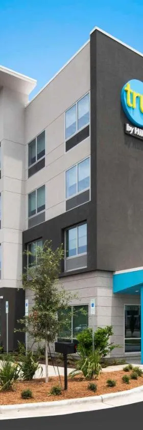 Tru by Hilton Wilmington Wrightsville Beach，位于威尔明顿的酒店
