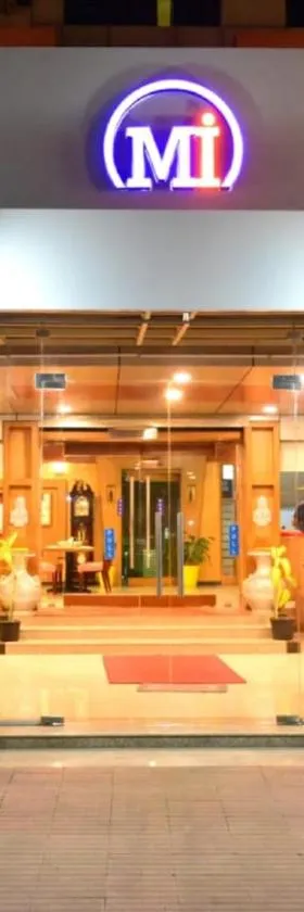 Hotel Matrix Inn Chakan，位于Chakan的酒店