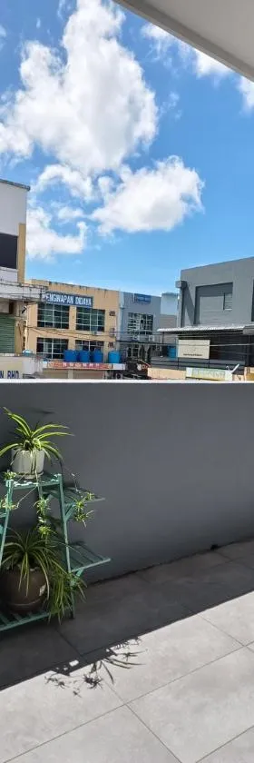 Shoreline Guesthouse 海岸线客栈，位于仙本那的酒店