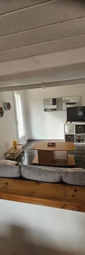 la chêneraie appart écureuil，位于伊素的酒店