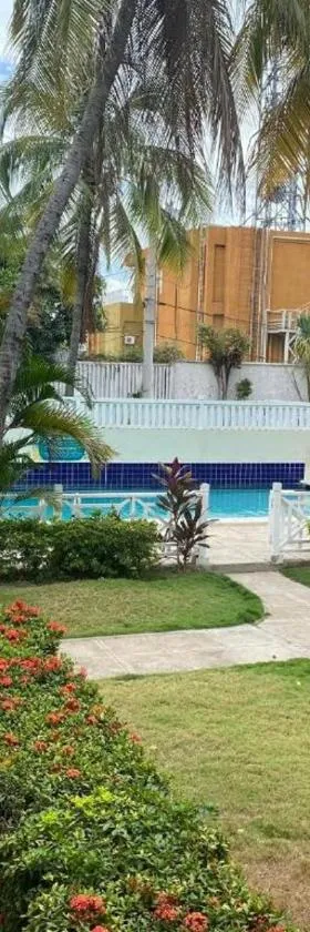 Finest Accommodation Renfrew Place Apt # 41 4--12 Renfrew Rd New Kgn，位于New Kingston的酒店