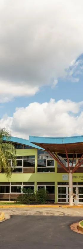 Hotel Maitei Posadas，位于波萨达斯的酒店