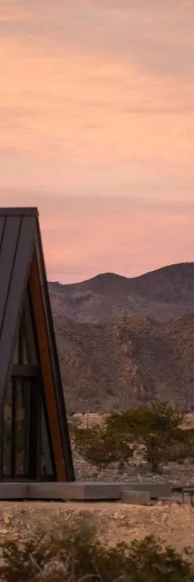 Stardust Big Bend Luxury A-Frame#10 with a fab view，位于特灵瓜的酒店