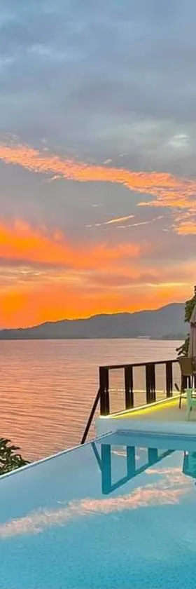 Cliff Haven Resort，位于Jagna的酒店