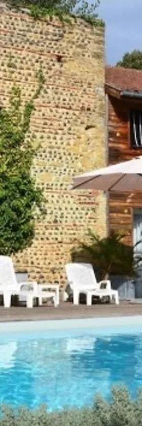 La Cour Des Saligues，位于里斯克勒的酒店