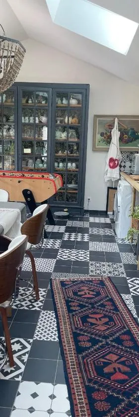 A la guiniere，位于Couëron的酒店