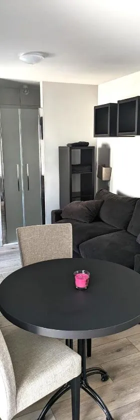 Studio au coeur de Plouharnel，位于普卢阿尔内的酒店