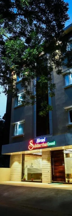 Super Capital O Siddartha Grand，位于Mohammadnagar的酒店