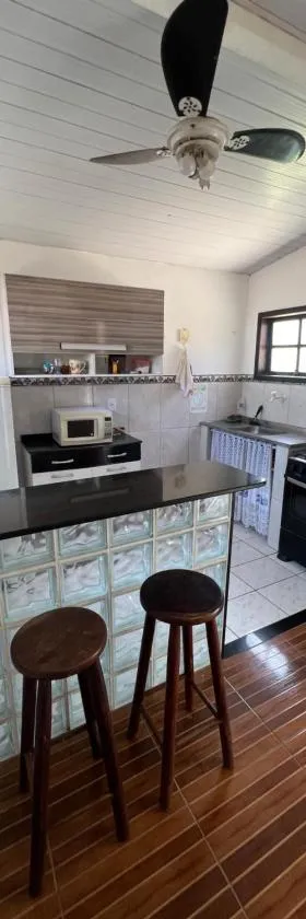 Flat Maricá com ar-condicionado，位于马里卡的酒店
