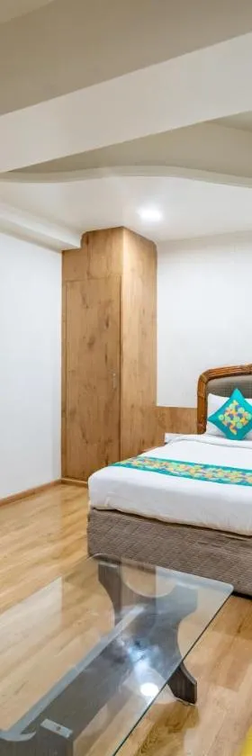 Treebo Kamal Regency，位于博帕尔的酒店
