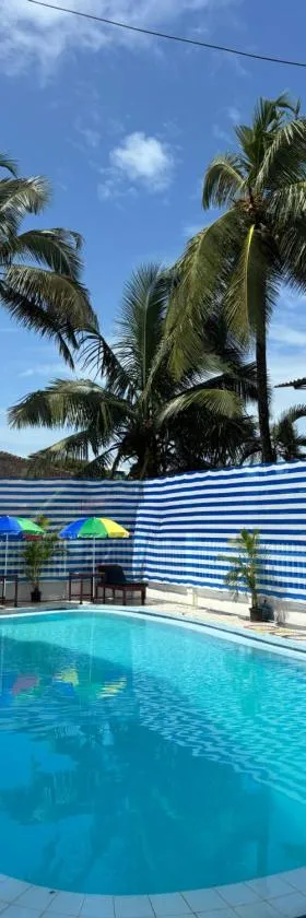Holiday Beach Resort，位于Aguada的酒店